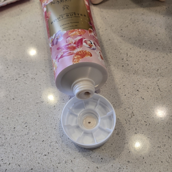 Nakery Beauty Bronzing Bundle (3 Items) – 2 New Sealed + 1 Lightly Used | $19 - Picture 12 of 12